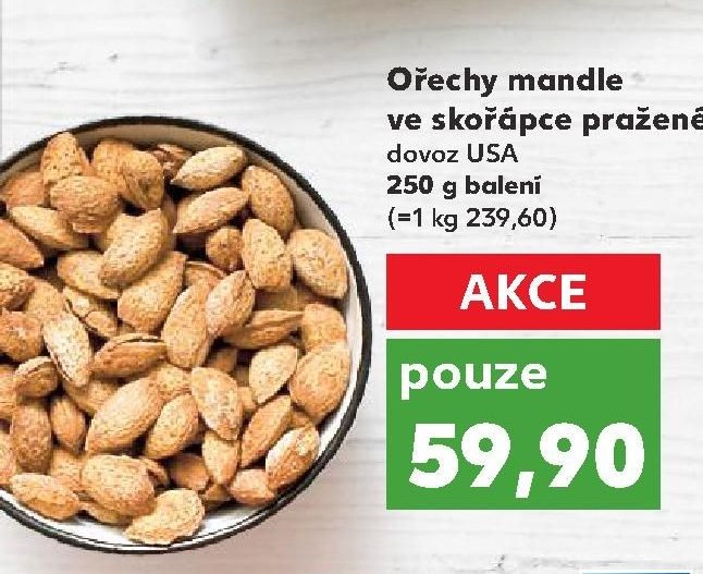 Ořechy mandle ve skořápce pražené