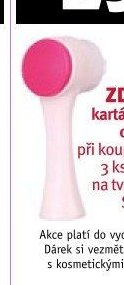 Gabriella Salvete cleaning brush