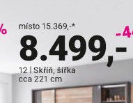 12 | Skříň, šířka cca 221 cm