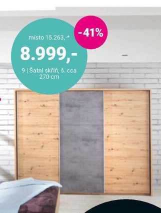 Šatní skříň, š. cca 270 cm
