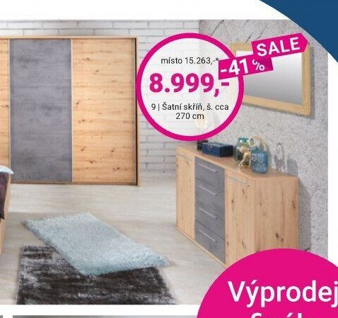 Šatní skříň, š. cca 270 cm