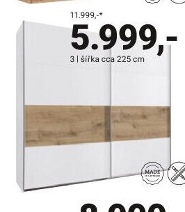 Šatní skříň, šířka cca 225 cm