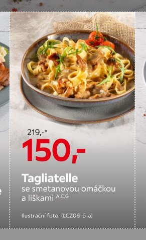 Tagliatelle se smetanovou omáčkou a liškami