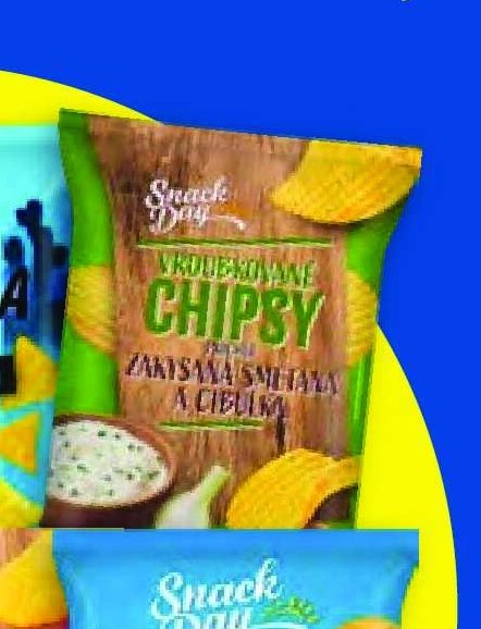 Snack Day Chipsy vroubkované zakysaná smetana a cibulka