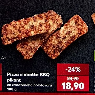 Pizza ciabatta BBQ pikant