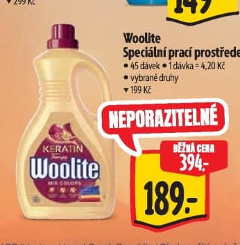 Woolite Speciální prací prostředek